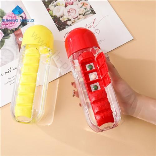 600ml Red plastic water bottle with organizer pill box compartments - Image 3