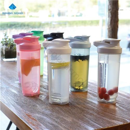 700ml Flip top Sport shaker plastic bottles with custom logo - Image 2