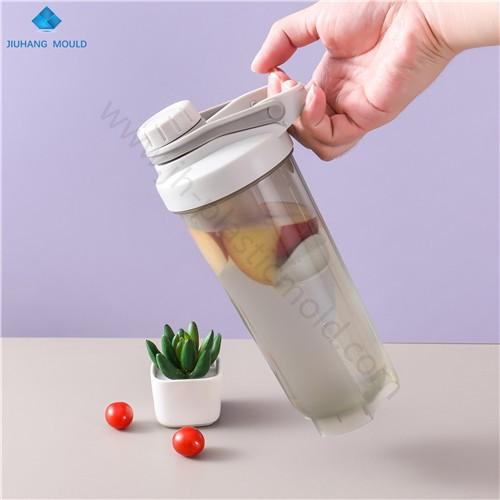 Leakproof fitness protein shaker water bottle with rotation top lid 700ML - Image 4