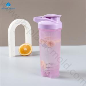 Factory sell Bpa free Protein Gyms shaker bottles with mixer 700ml