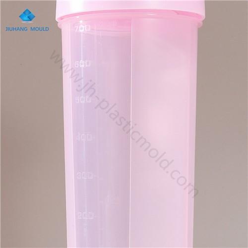 OEM BPA free sport protein shaker bottle with flip top lid 700ml - Image 2