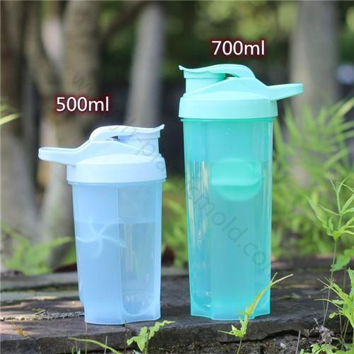 OEM BPA free sport protein shaker bottle with flip top lid 700ml - Image 4