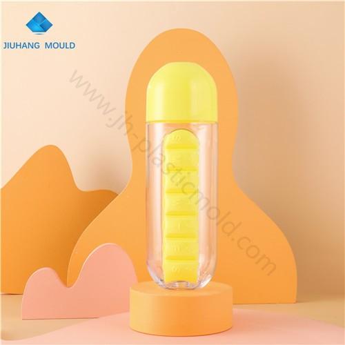 Customized 7 days Daily pill box medicine plastic water bottle 600ML - Image 1